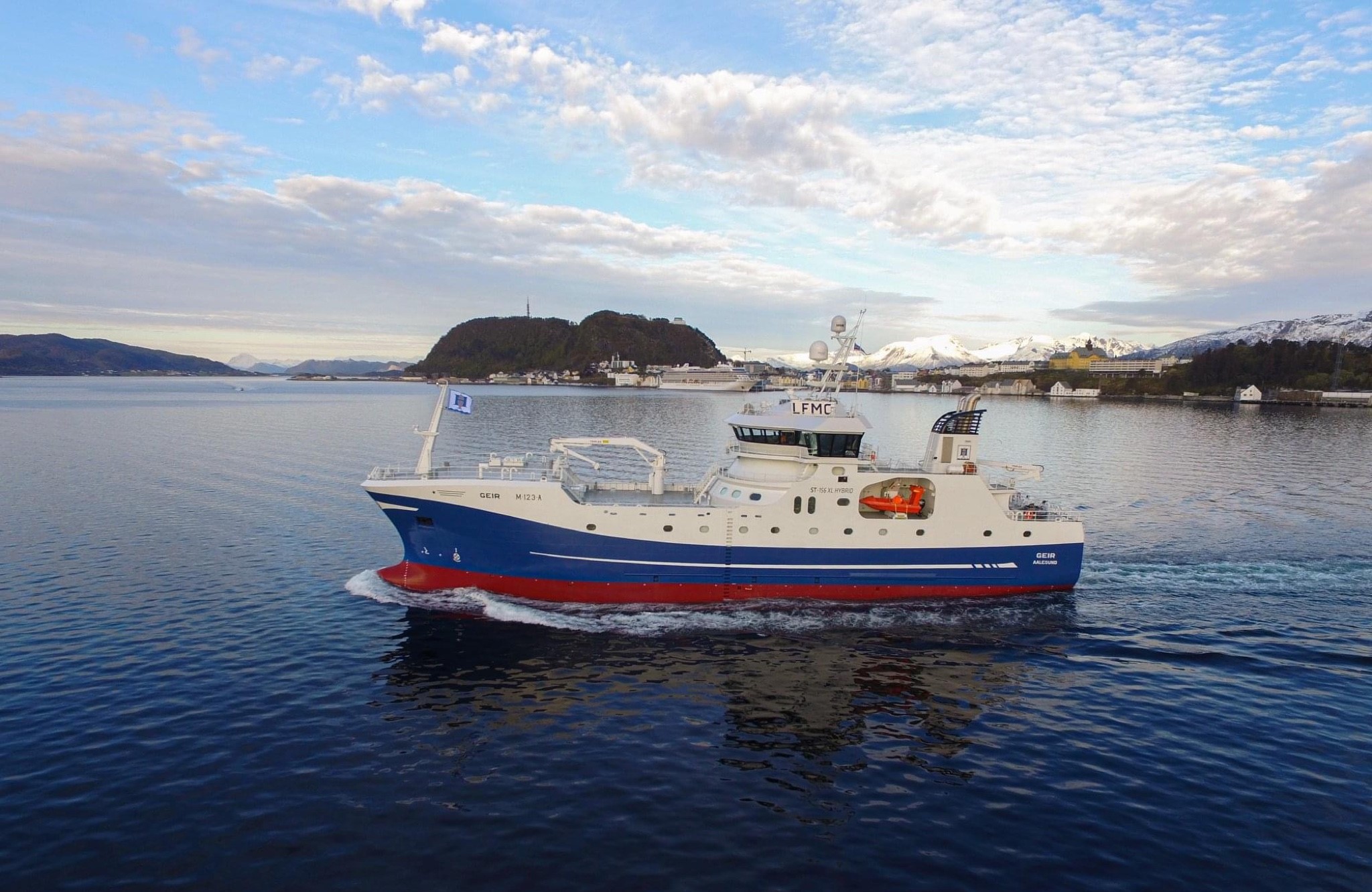 YANMAR ENGINES POWER NEW, HYPERMODERN LONGLINER IN NORWAY